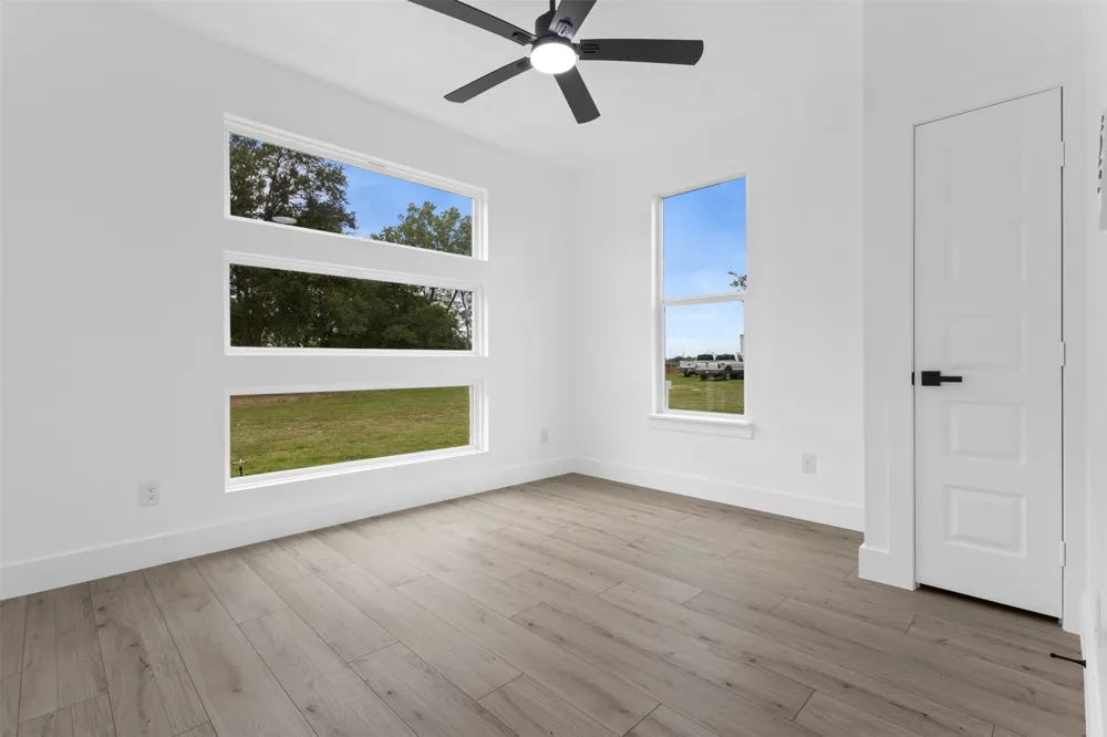 180 RS COUNTY ROAD 2245 Emory, TX 75440