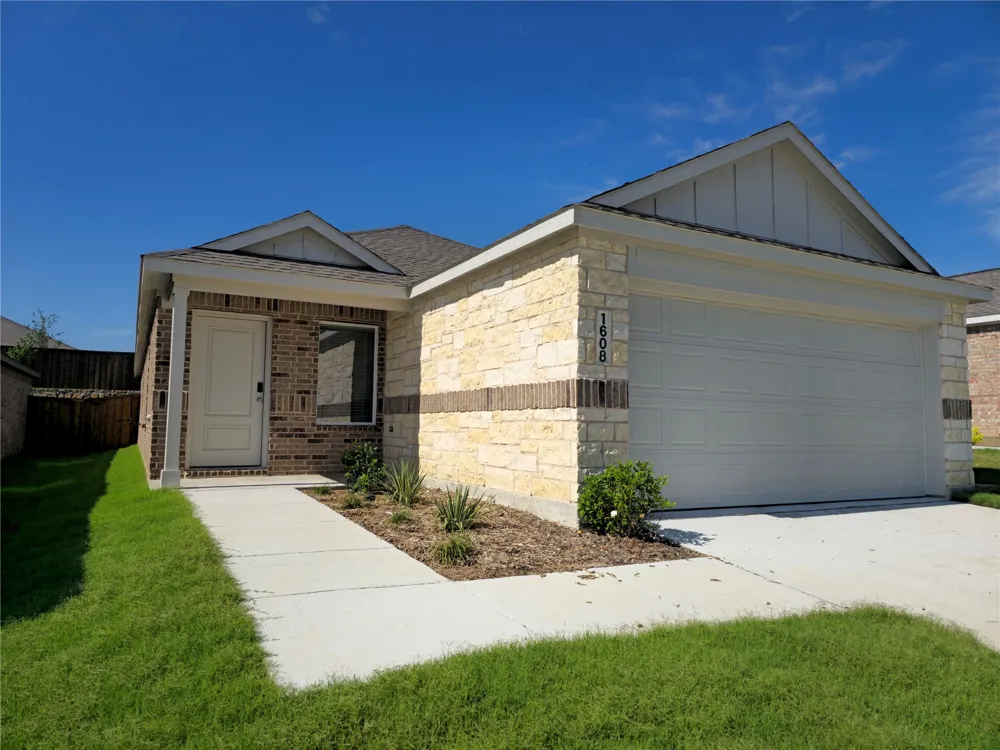 1608 Baron Lane Howe, TX 75459
