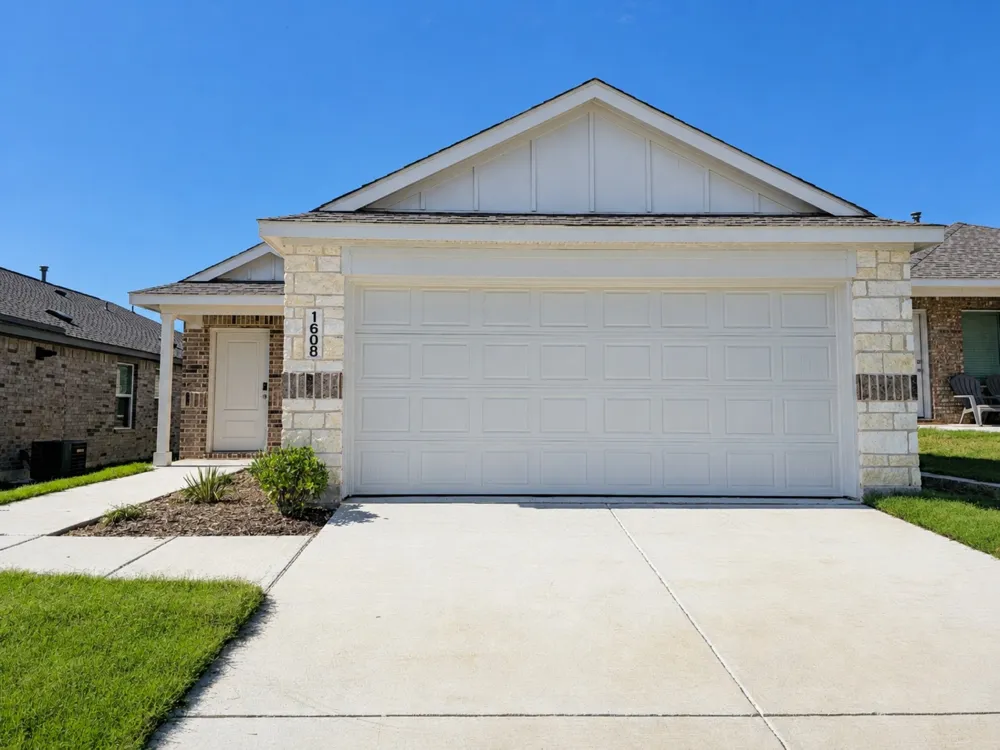 1608 Baron Lane Howe, TX 75459