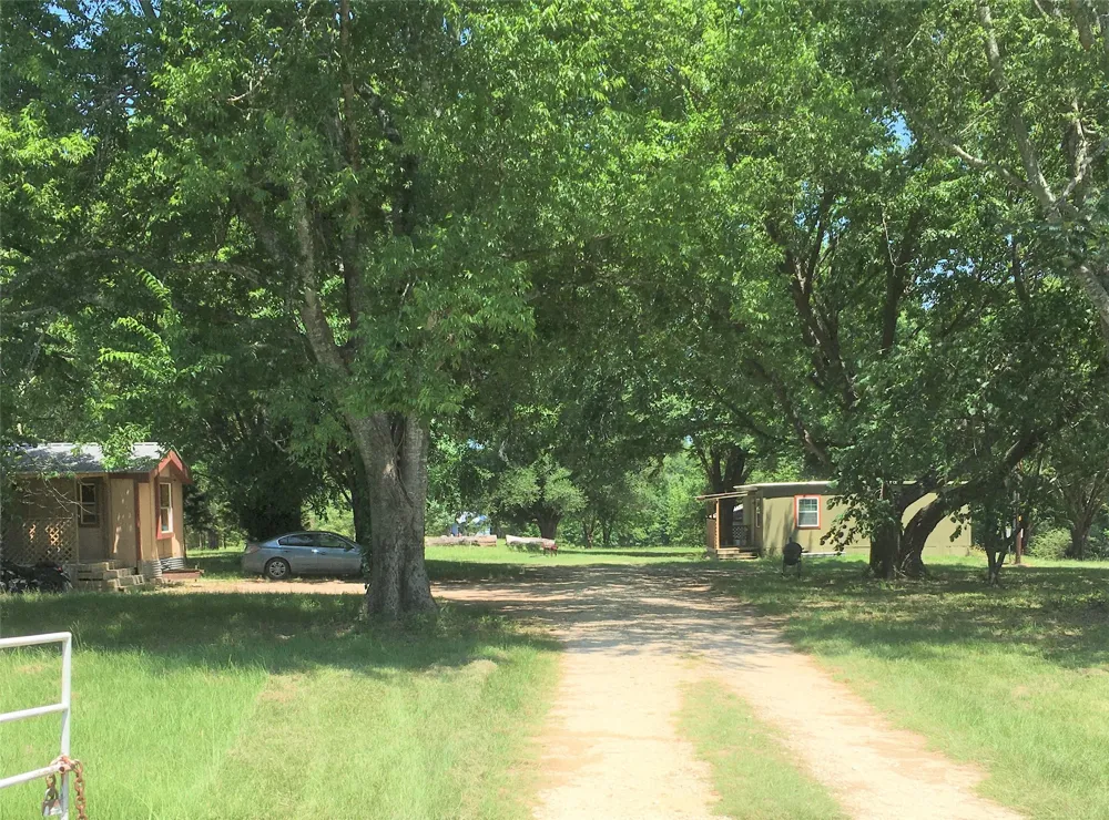 1140 CR 1712 Grand Saline, TX 75140