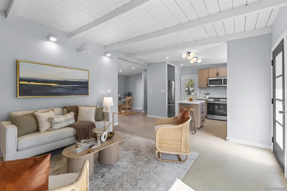 4827 Bayard St San Diego, CA 92109