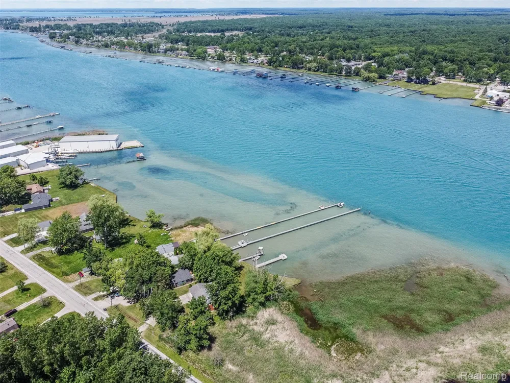 2100 Channel Drive Clay Township, MI 48028