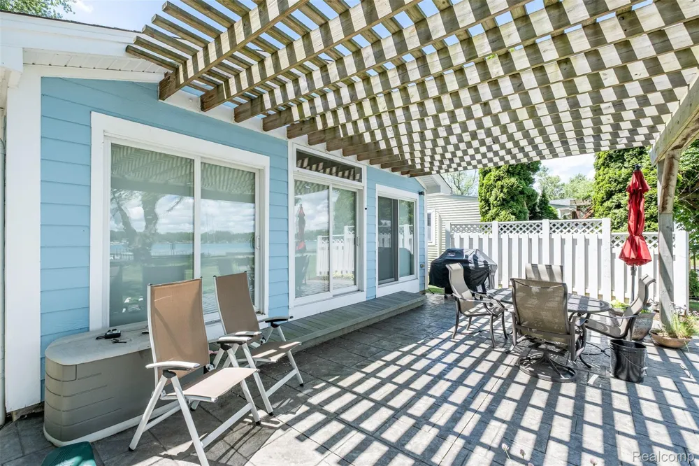 2100 Channel Drive Clay Township, MI 48028