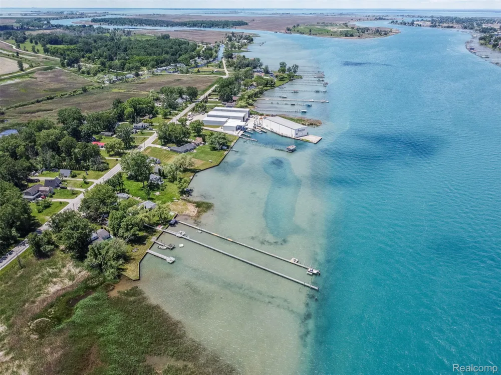 2100 Channel Drive Clay Township, MI 48028