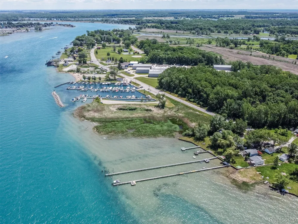 2100 Channel Drive Clay Township, MI 48028