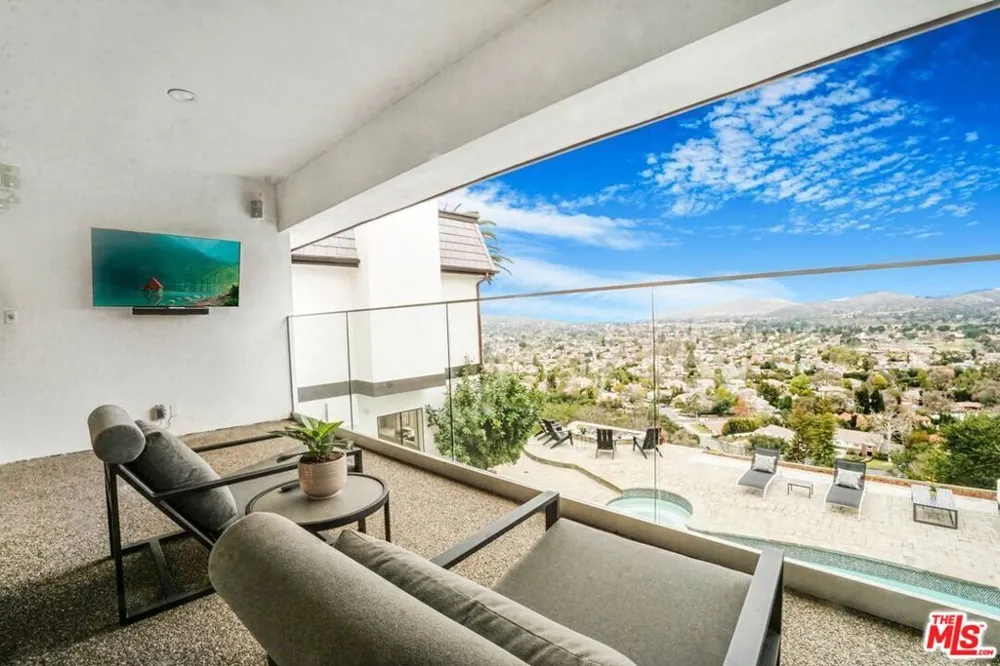 3485 Ridgeford Drive Westlake Village, CA 91361