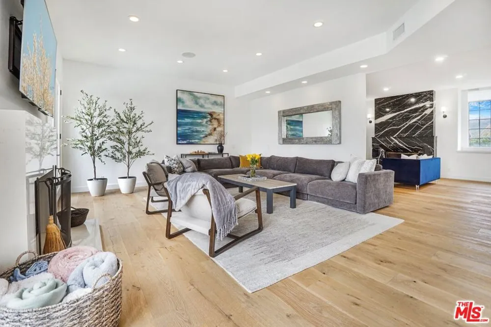 3485 Ridgeford Drive Westlake Village, CA 91361