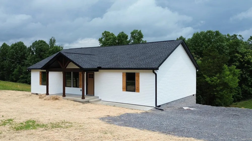 7208 Carthage Rd Pleasant Shade, TN 37145