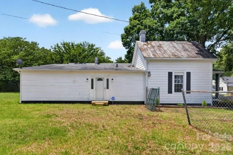 603 Thomas Street Reidsville, NC 27320