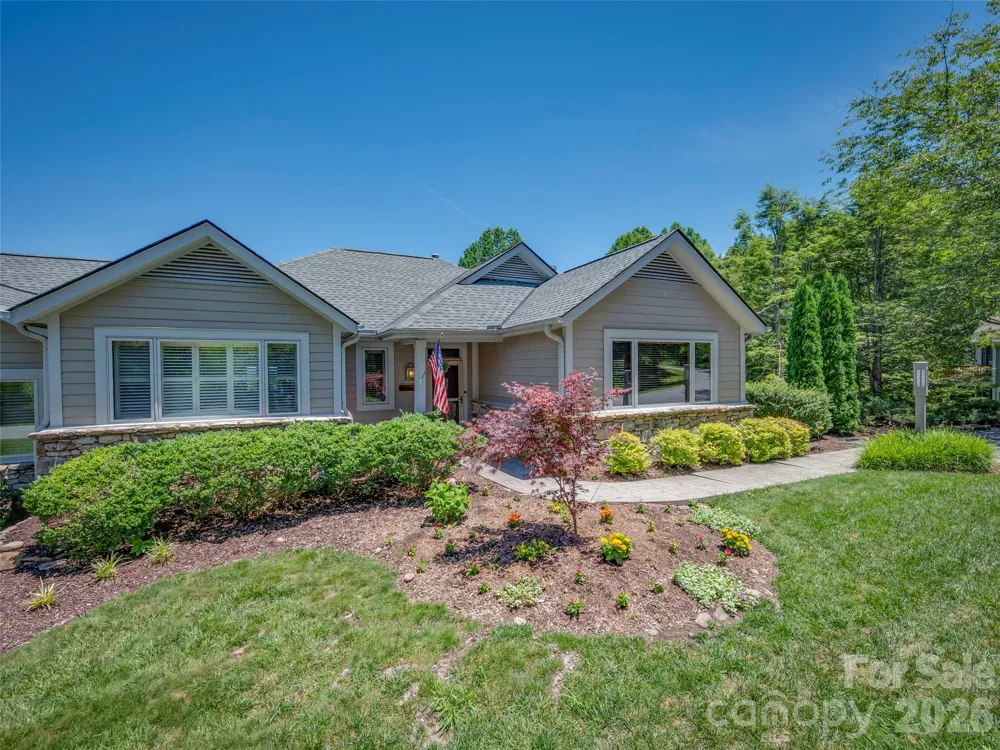2 Meadow Ridge Lane Hendersonville, NC 28739