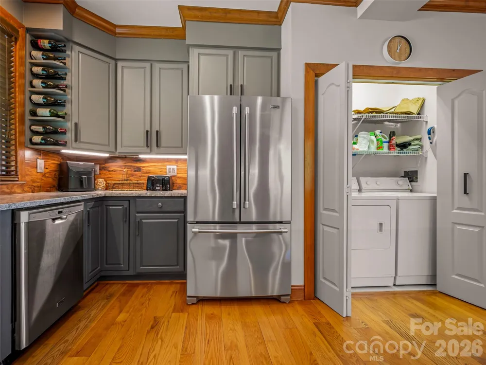 2 Meadow Ridge Lane Hendersonville, NC 28739