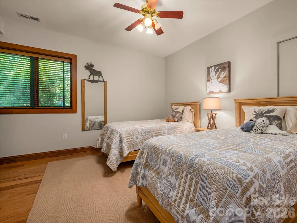 2 Meadow Ridge Lane Hendersonville, NC 28739