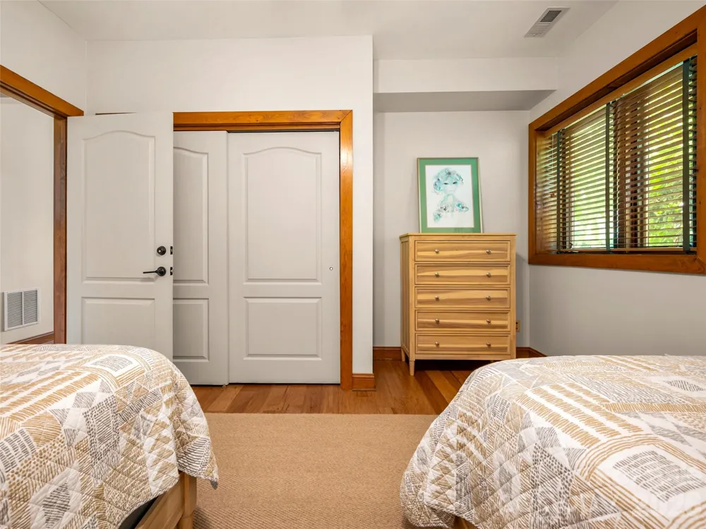 2 Meadow Ridge Lane Hendersonville, NC 28739