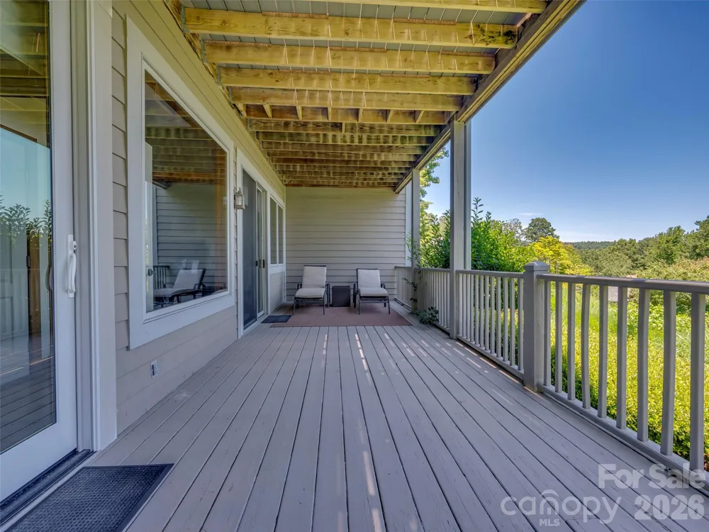2 Meadow Ridge Lane Hendersonville, NC 28739