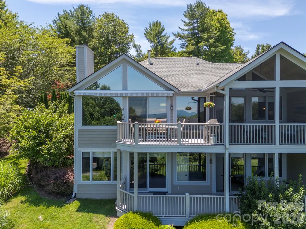 2 Meadow Ridge Lane Hendersonville, NC 28739