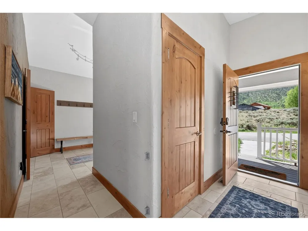 20 Honeysuckle Court Granby, CO 80446