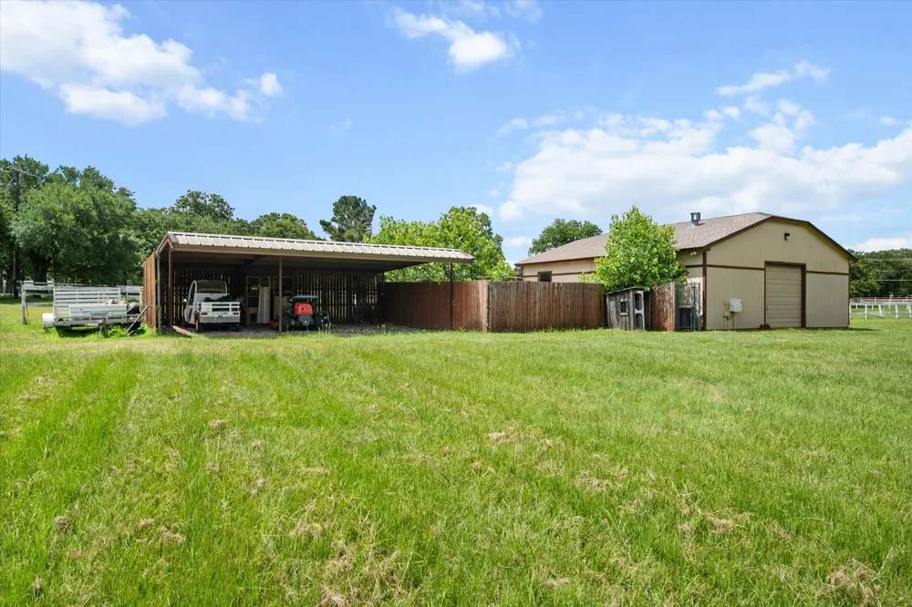 8111 Russell Curry Road Arlington, TX 76001
