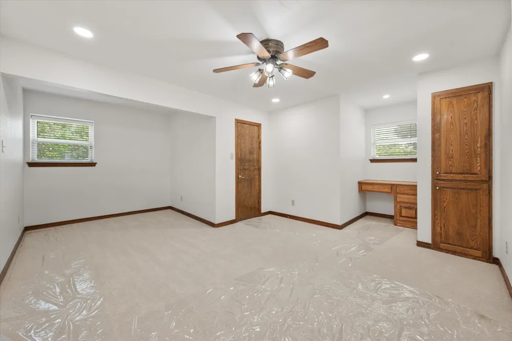 8111 Russell Curry Road Arlington, TX 76001