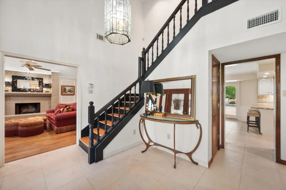 8111 Russell Curry Road Arlington, TX 76001