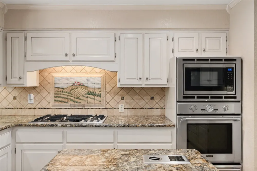 8111 Russell Curry Road Arlington, TX 76001