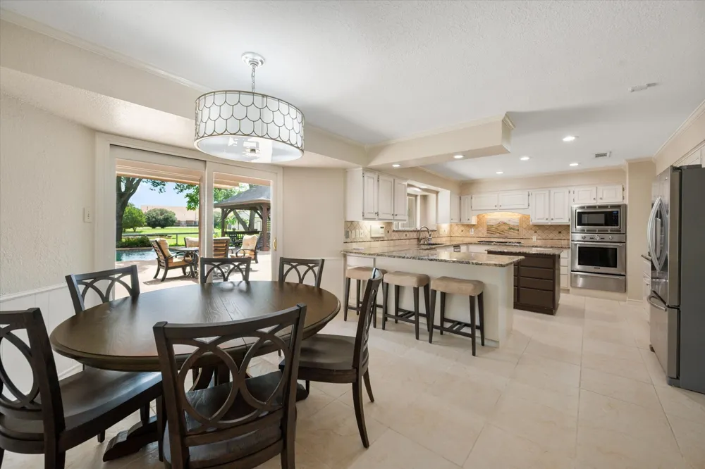 8111 Russell Curry Road Arlington, TX 76001