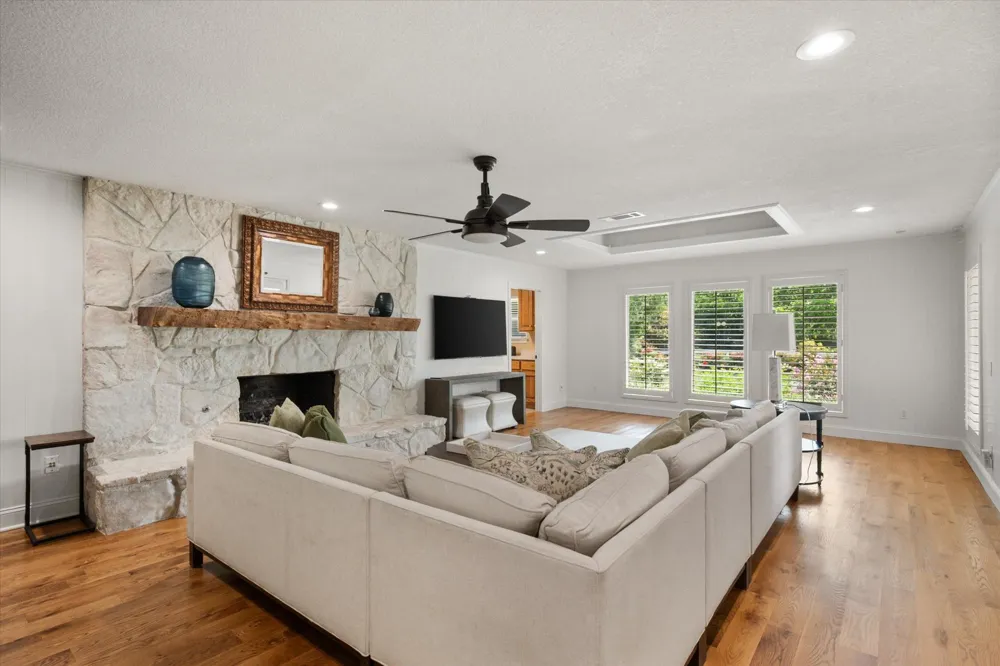 8111 Russell Curry Road Arlington, TX 76001