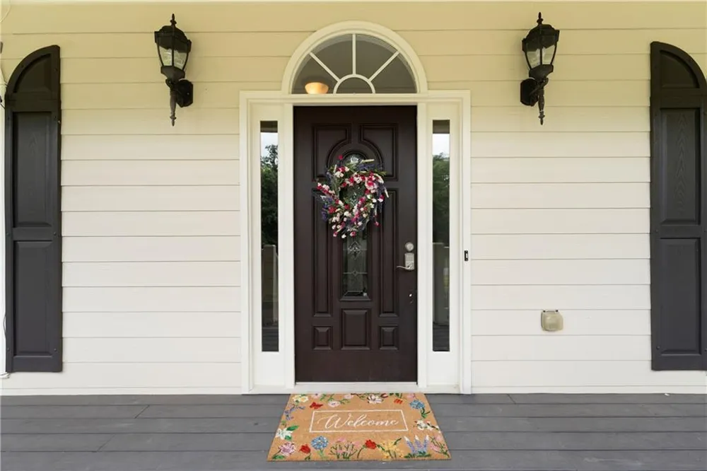 17 Lowry Way Euharlee, GA 30145