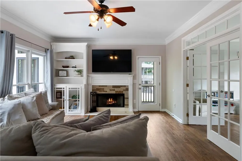 17 Lowry Way Euharlee, GA 30145