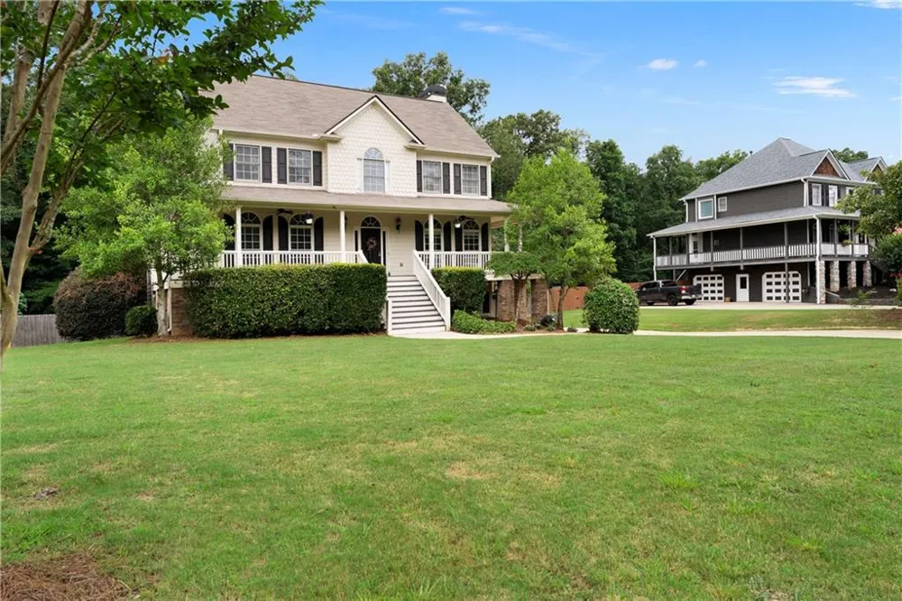 17 Lowry Way Euharlee, GA 30145