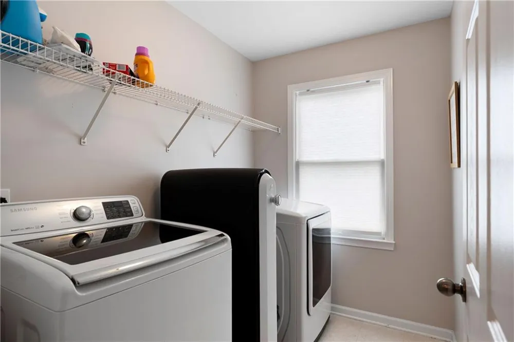 17 Lowry Way Euharlee, GA 30145