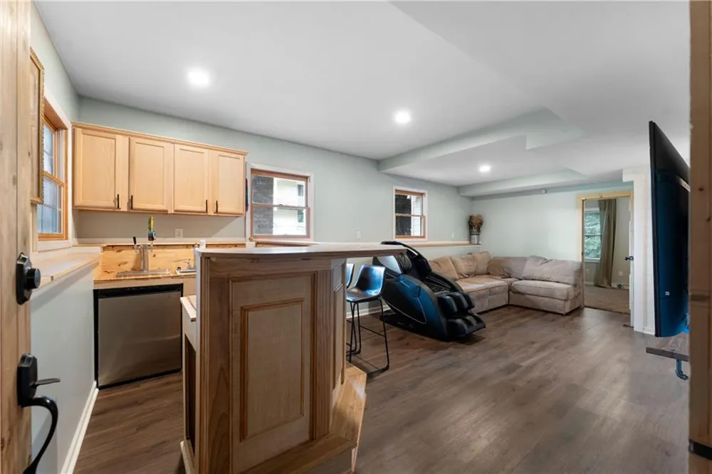 17 Lowry Way Euharlee, GA 30145
