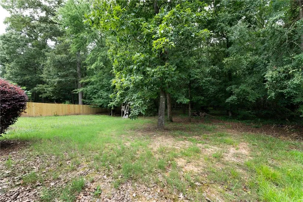 17 Lowry Way Euharlee, GA 30145