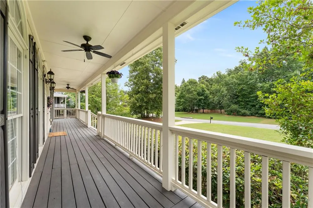 17 Lowry Way Euharlee, GA 30145