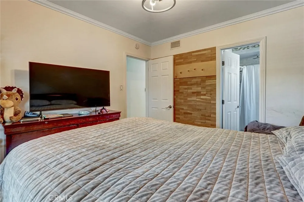 20355 Mobile Winnetka, CA 91306