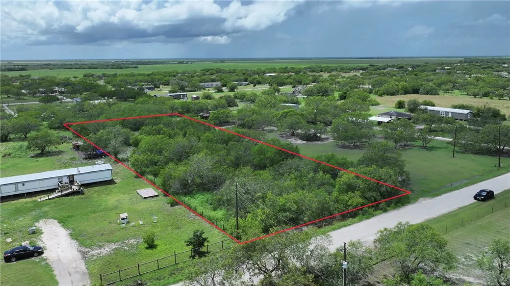 162 Rachal Robstown, TX 78380