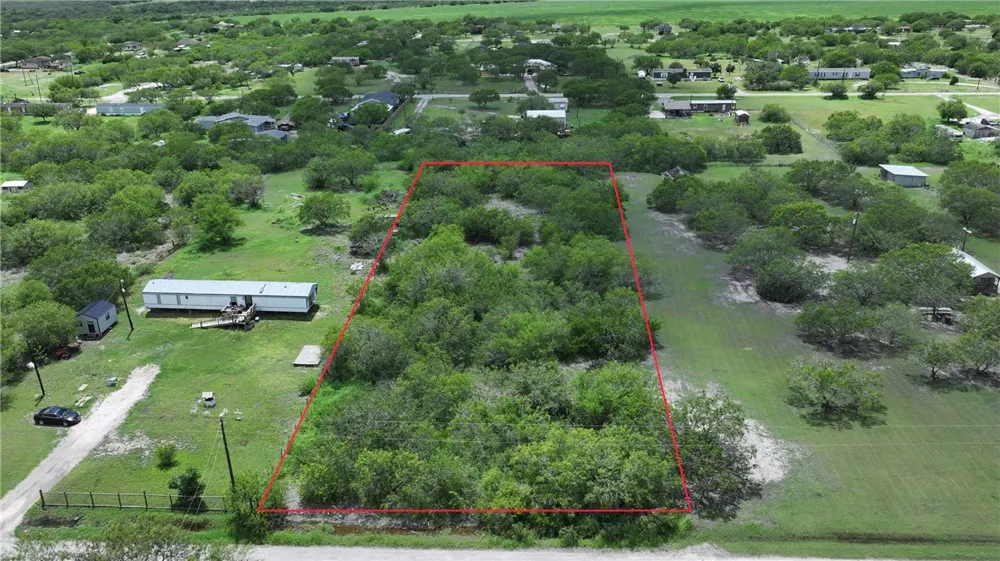 162 Rachal Robstown, TX 78380