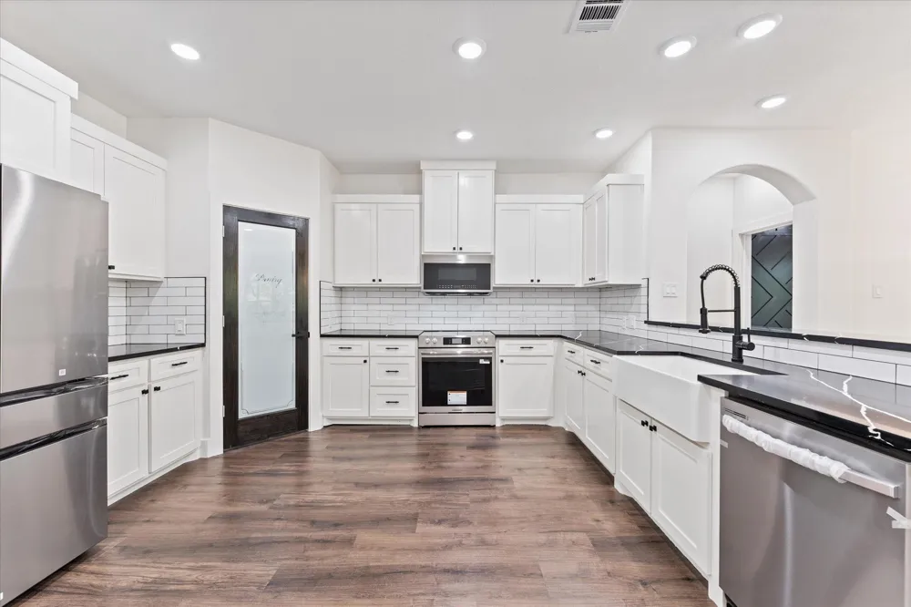 25301 Killarney Street Hempstead, TX 77445
