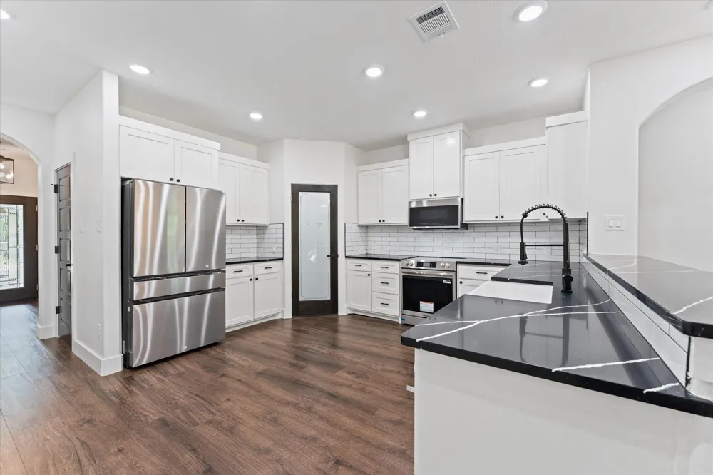 25301 Killarney Street Hempstead, TX 77445