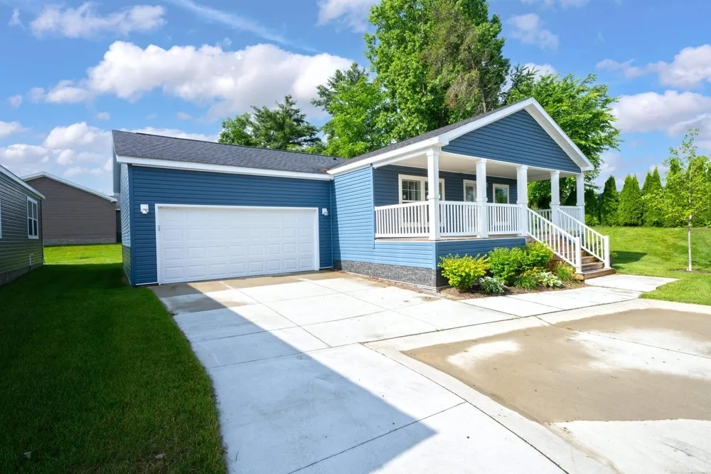 2756 Naples Court Lapeer Township, MI 48446