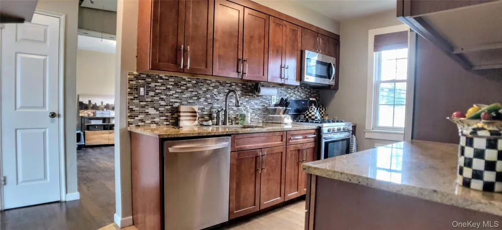 3 Lawrence Park Crescent #3 Bronxville, NY 10708