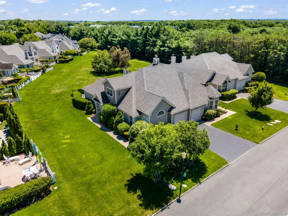 174 Adele Court Riverhead, NY 11901