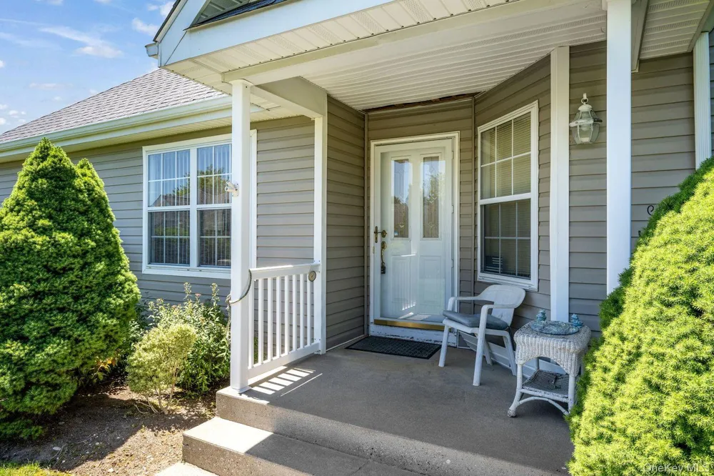 174 Adele Court Riverhead, NY 11901