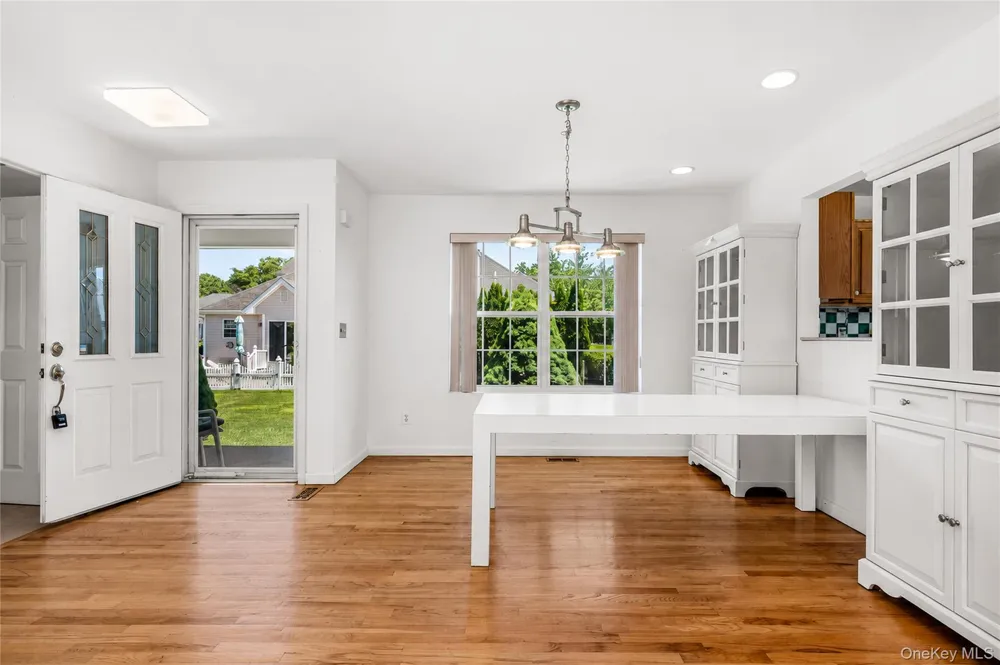 174 Adele Court Riverhead, NY 11901