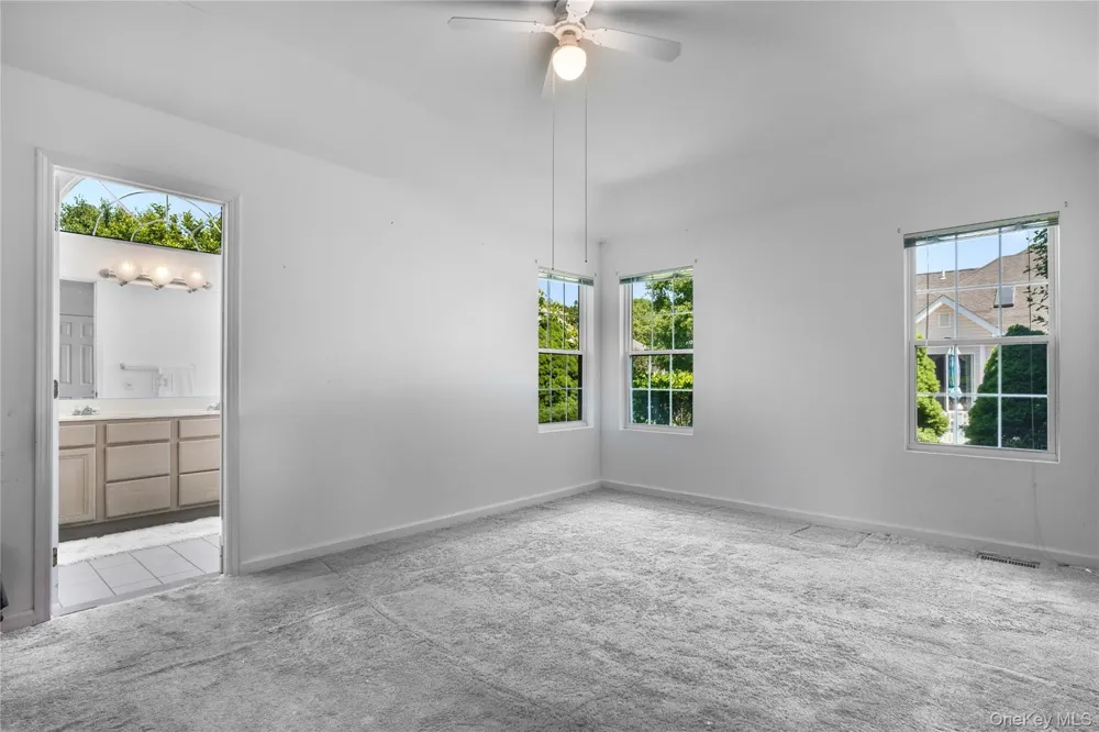 174 Adele Court Riverhead, NY 11901