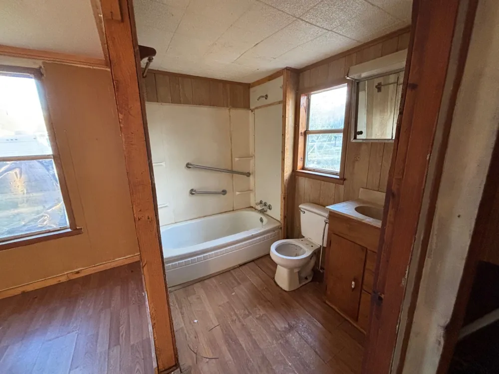 225 County Road 4090 N Woodville, TX 75979