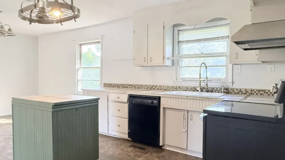 365 Stacy Rd Manchester, TN 37355