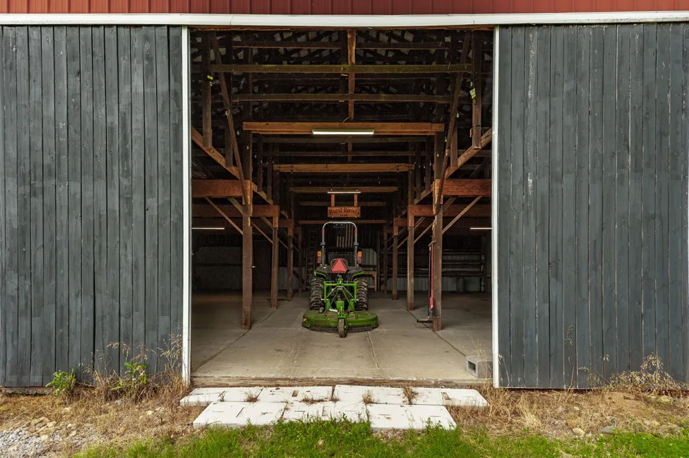 1113 E Robertson Rd Castalian Springs, TN 37031