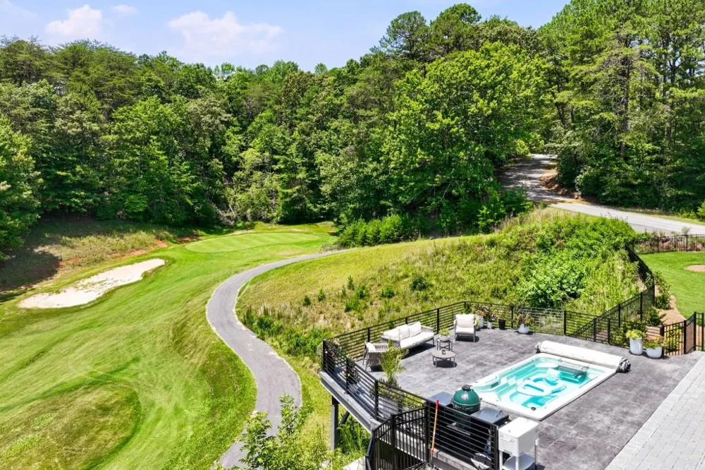 84 Schwarzwald Strasse Helen, GA 30545