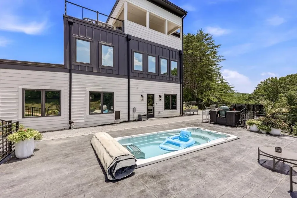 84 Schwarzwald Strasse Helen, GA 30545