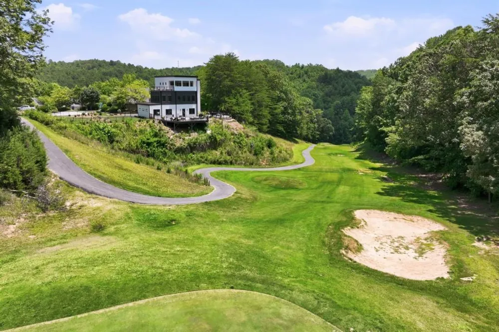 84 Schwarzwald Strasse Helen, GA 30545